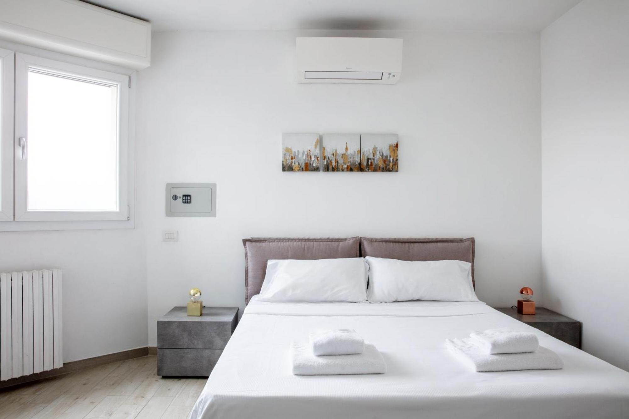Dehomes - Porta Genova Luxury Stay ミラノ エクステリア 写真