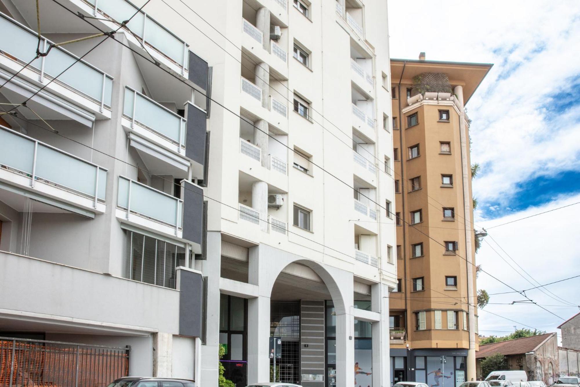 Dehomes - Porta Genova Luxury Stay ミラノ エクステリア 写真